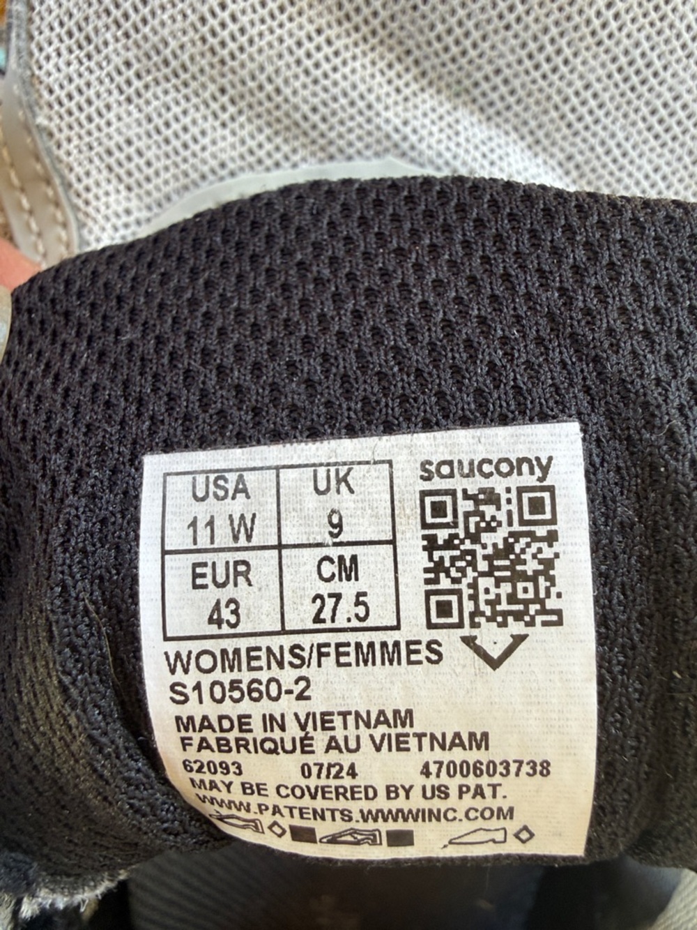 Saucony Women's Light Gray and Mint Running Sneakers